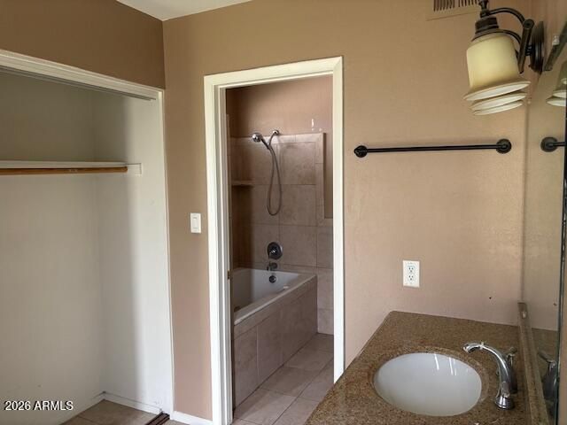 5209 W BROWN Street, Glendale, AZ 85302