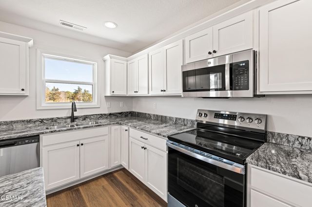 275 Cross Over Road, Sevierville, TN 37876