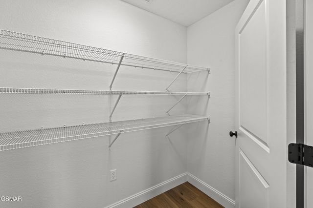 275 Cross Over Road, Sevierville, TN 37876