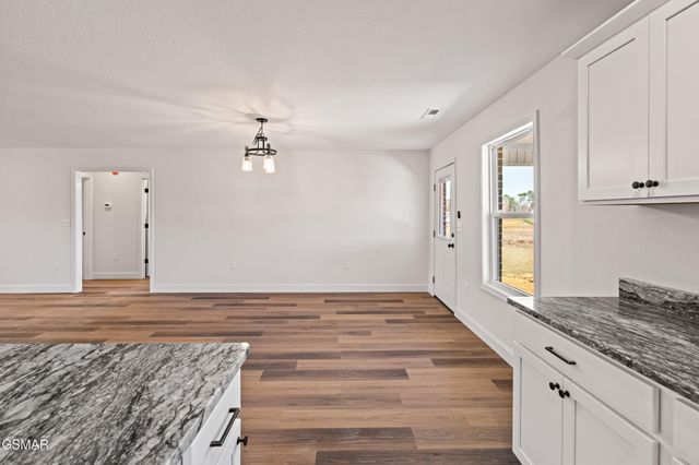 275 Cross Over Road, Sevierville, TN 37876