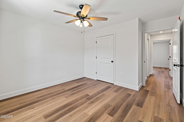 275 Cross Over Road, Sevierville, TN 37876