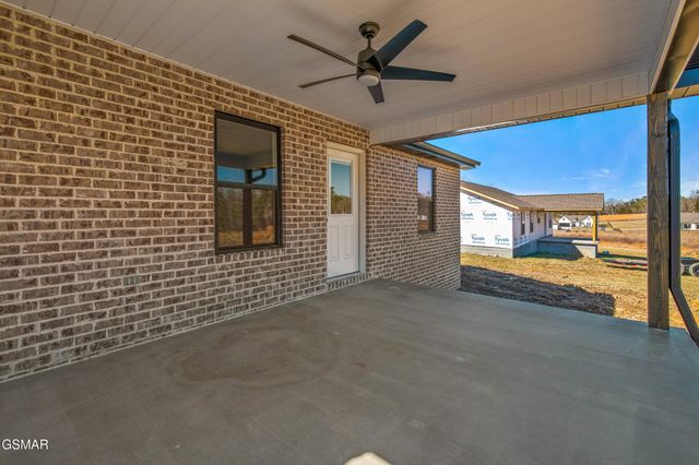 275 Cross Over Road, Sevierville, TN 37876