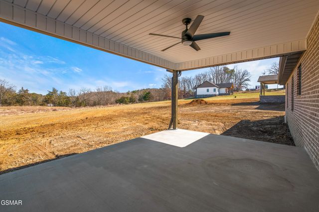 275 Cross Over Road, Sevierville, TN 37876