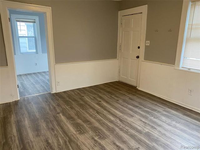 615 Ardmore Drive, Fenton, MI 48220