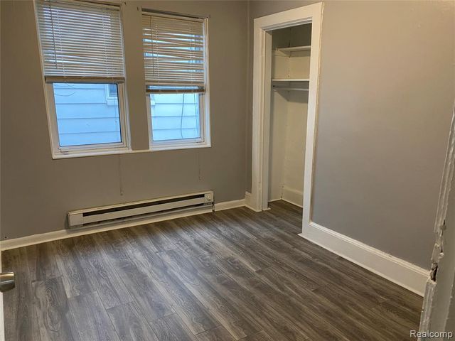 615 Ardmore Drive, Fenton, MI 48220