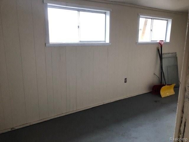 615 Ardmore Drive, Fenton, MI 48220