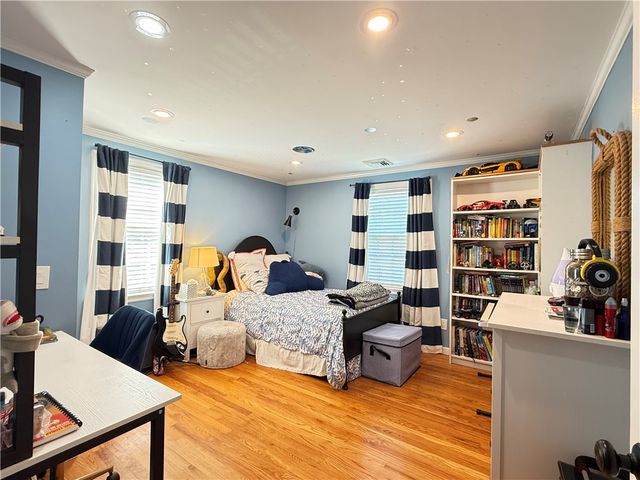 11 Beech Tree Road, East Providence, RI 02916