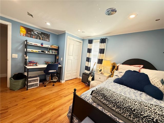 11 Beech Tree Road, East Providence, RI 02916