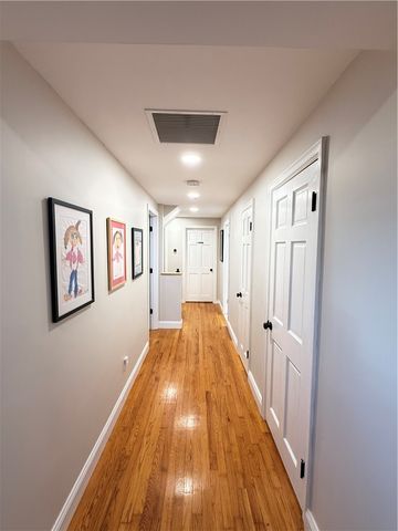 11 Beech Tree Road, East Providence, RI 02916