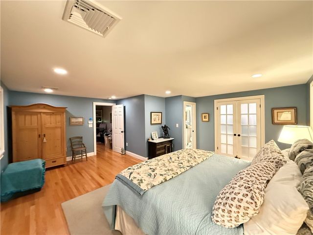 11 Beech Tree Road, East Providence, RI 02916