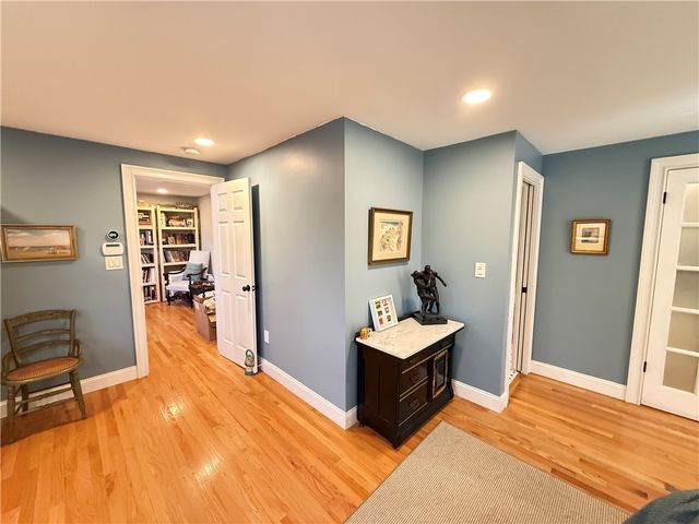 11 Beech Tree Road, East Providence, RI 02916