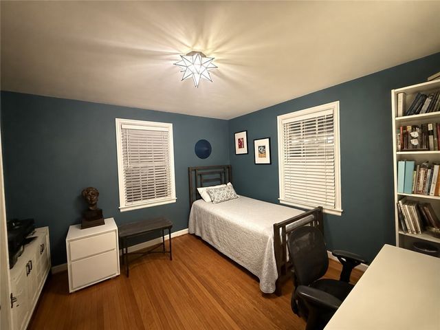 11 Beech Tree Road, East Providence, RI 02916