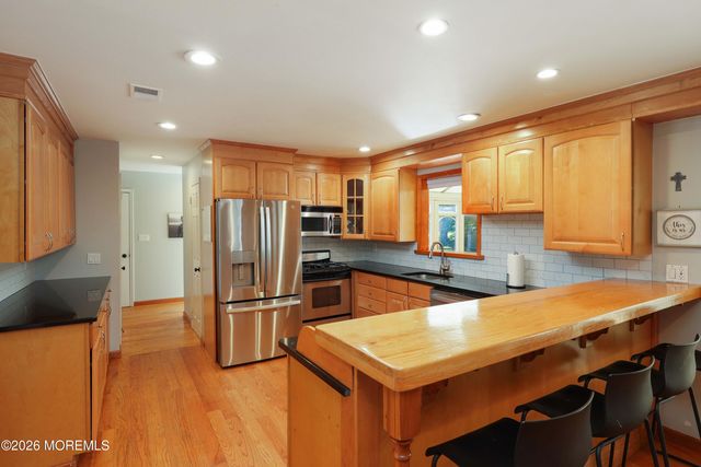 149 Ueland Road, Red Bank, NJ 07701