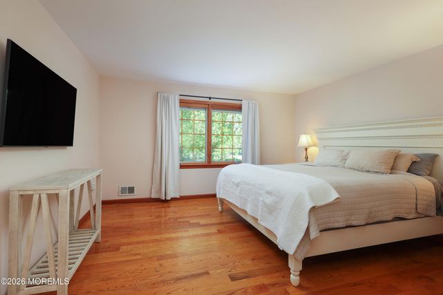 149 Ueland Road, Red Bank, NJ 07701