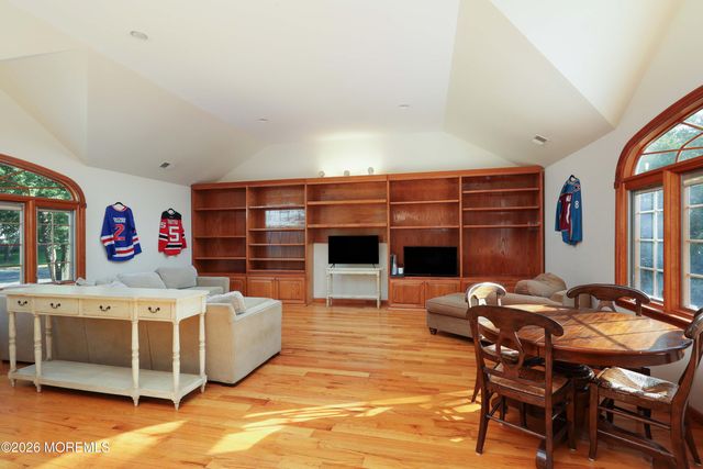 149 Ueland Road, Red Bank, NJ 07701