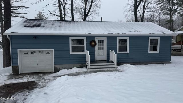 24 Birchwood Lane, Ballston Spa, NY 12020