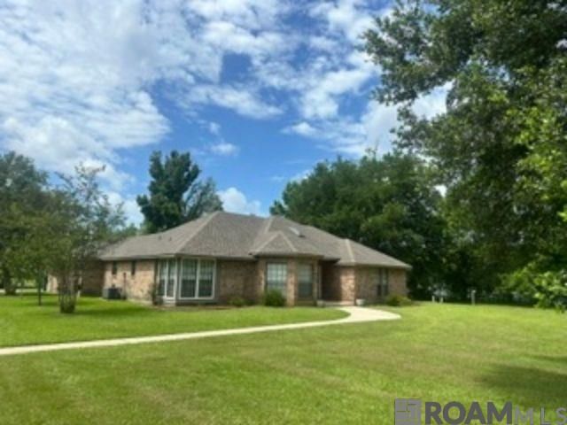 8110 Main St, Zachary, LA 70791