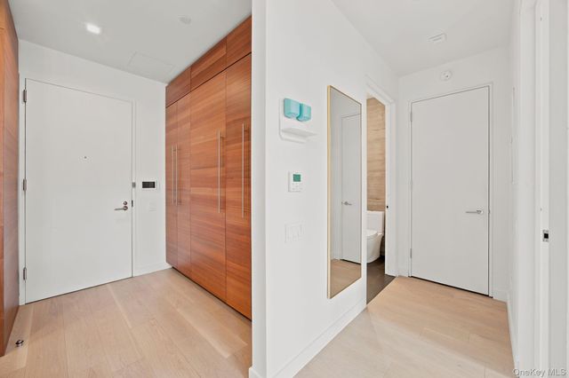 21-21 31st Street 4J, Astoria, NY 11105