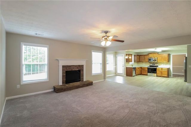 3847 Valley Bluff Lane, Snellville, GA 30039