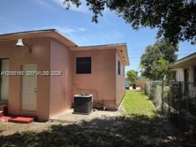 970 NE 133rd St 972, North Miami, FL 33161