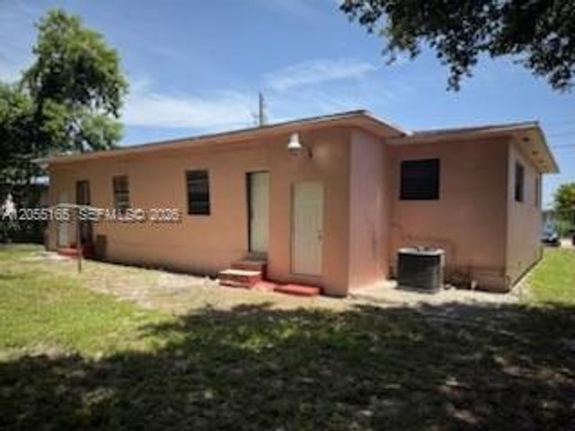 970 NE 133rd St 972, North Miami, FL 33161