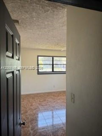 970 NE 133rd St 972, North Miami, FL 33161