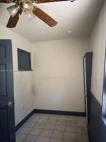 970 NE 133rd St 972, North Miami, FL 33161