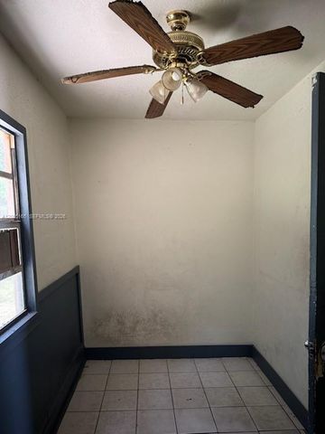 970 NE 133rd St 972, North Miami, FL 33161