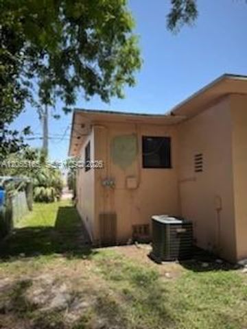 970 NE 133rd St 972, North Miami, FL 33161