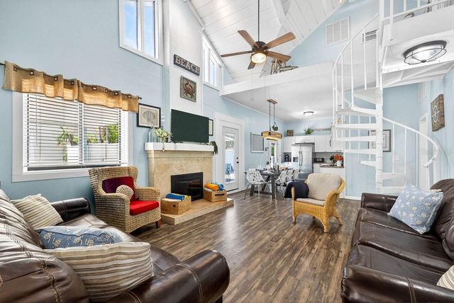 26 CAMBRIA STREET, Clearwater Beach, FL 33767