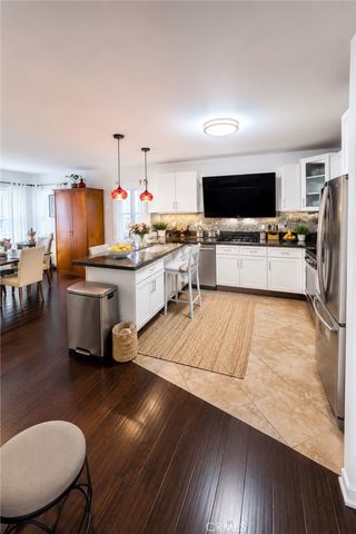 800 N Hobart, Los Angeles, CA 90029