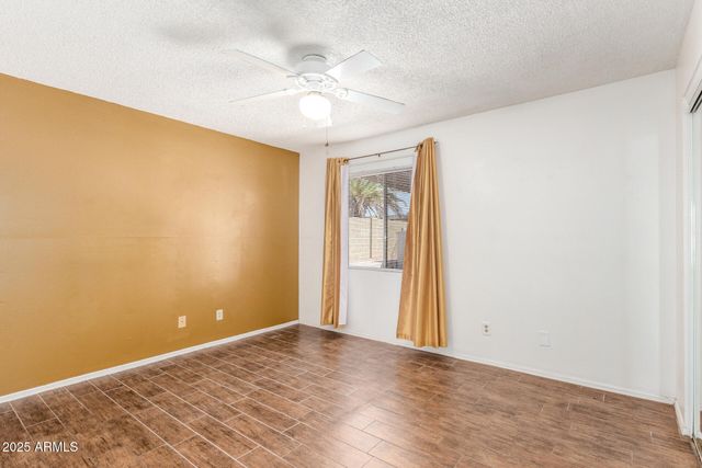 1041 E WICKIEUP Lane, Phoenix, AZ 85024