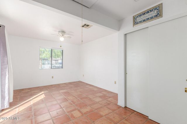 1041 E WICKIEUP Lane, Phoenix, AZ 85024