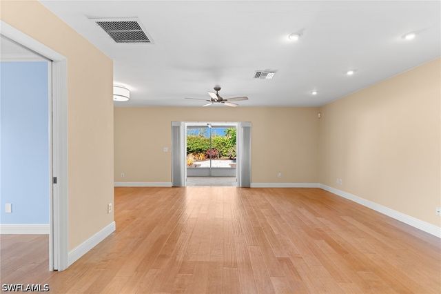 1036 Lake Shore CT, Naples, FL 34103