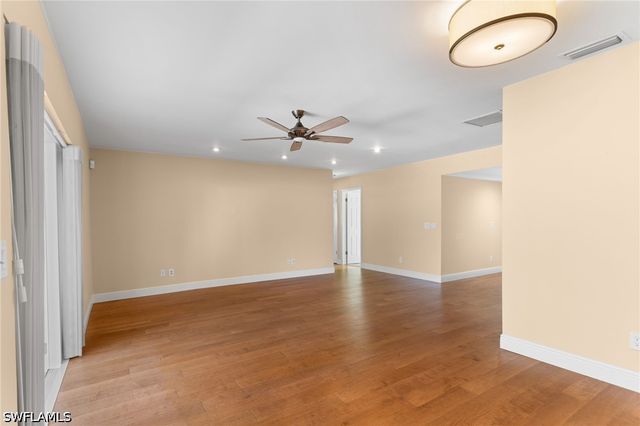 1036 Lake Shore CT, Naples, FL 34103