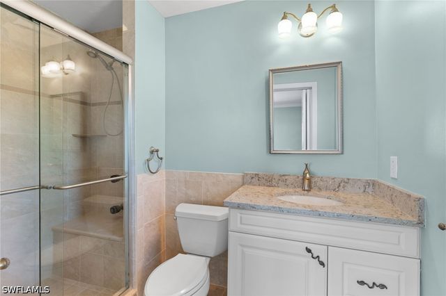 1036 Lake Shore CT, Naples, FL 34103