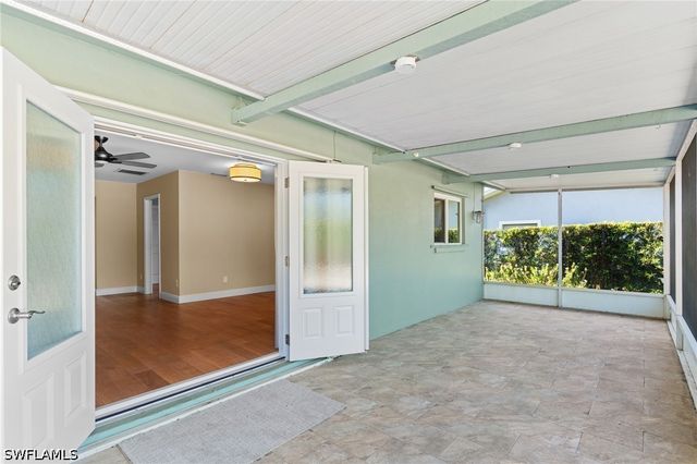 1036 Lake Shore CT, Naples, FL 34103