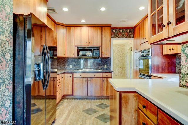 15 Overlook Rd, Caldwell Boro Twp., NJ 07006