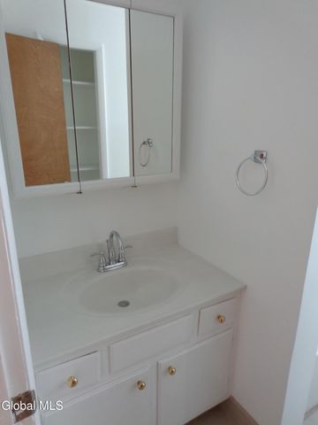2259 Hamburg Street, Schenectady, NY 12303
