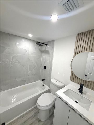 15545 Leisure Dr, Homestead, FL 33033