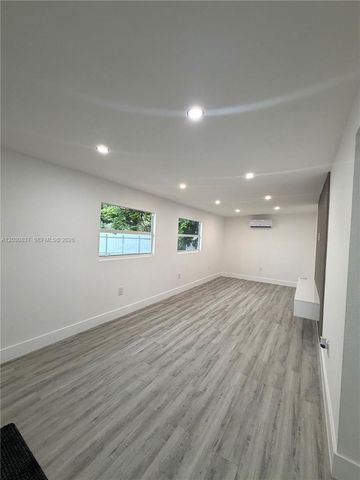 15545 Leisure Dr, Homestead, FL 33033