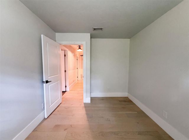 8028 CONSERVATORY CIRCLE, Sarasota, FL 34243