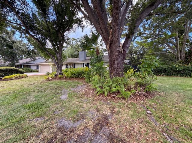 8028 CONSERVATORY CIRCLE, Sarasota, FL 34243