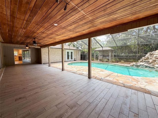8028 CONSERVATORY CIRCLE, Sarasota, FL 34243