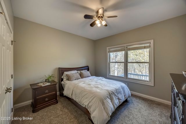 279 Persimmon Ridge Dr, Louisville, KY 40245