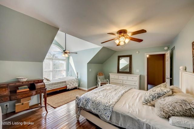 279 Persimmon Ridge Dr, Louisville, KY 40245