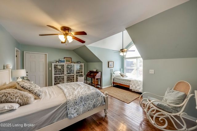 279 Persimmon Ridge Dr, Louisville, KY 40245