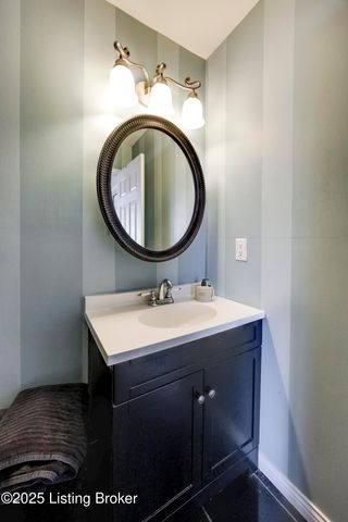 279 Persimmon Ridge Dr, Louisville, KY 40245