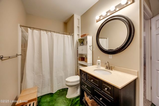 279 Persimmon Ridge Dr, Louisville, KY 40245