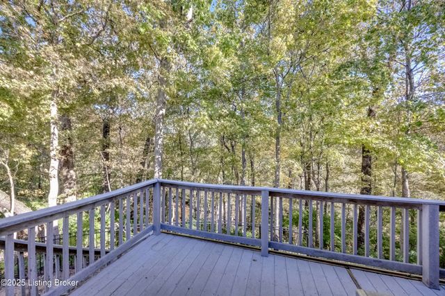 279 Persimmon Ridge Dr, Louisville, KY 40245